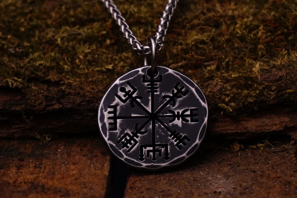 Kaulakoru Vegvisir
