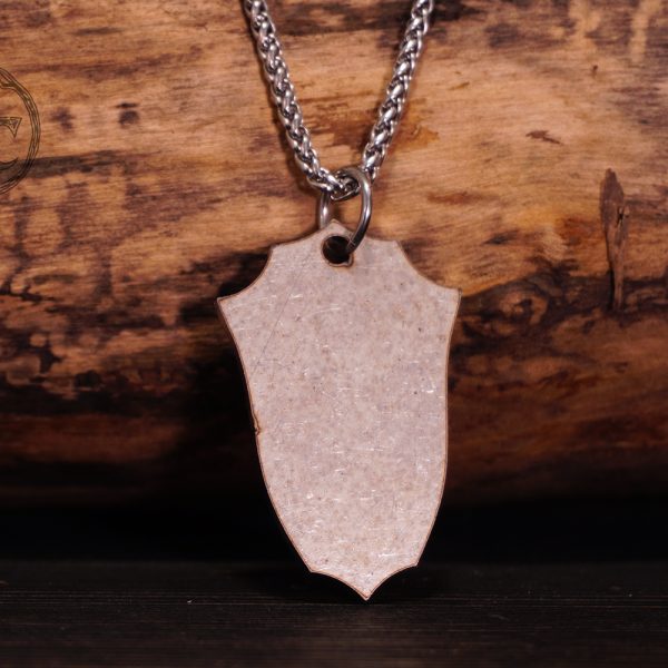 Kaulakoruaihio, Kilpi Iso